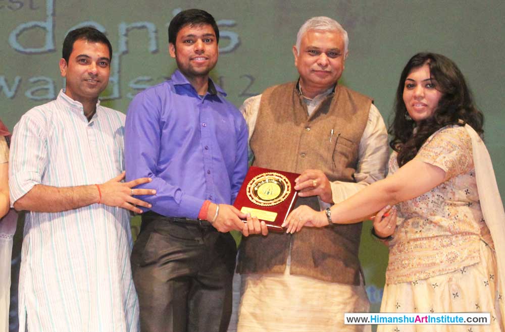 Naveen Verma Awarded Best Student in Fine Arts 2012 at Himanshu Art Institute