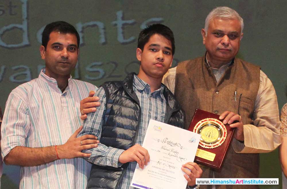 Tushar Goyal Awarded Best Student in Painting 2012 at Himanshu Art Institute