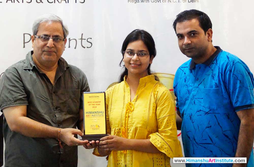 Sakshi Rajpal Awarded Best Student in Fine Arts 2016 at Himanshu Art Institute